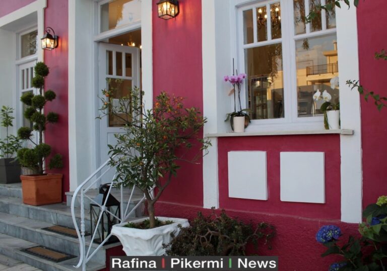 Παρασκευή και Σάββατο βράδυ η Κατσαρόλα σας περιμένει στην αυλή της! Κλείστε έγκαιρα τραπέζι!