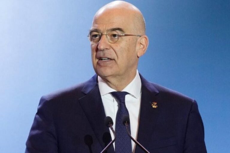 Euro 2020: Παρέμβαση Δένδια – «Η Ελλάδα δεν δέχεται η Βόρεια Μακεδονία να αγωνιστεί με αυτές τις φανέλες»