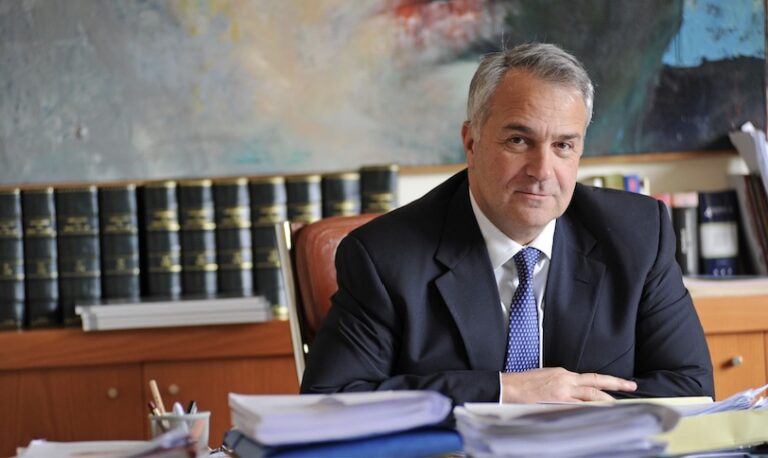 Μάκης Βορίδης: Σε αναστολή και οι εκπαιδευτικοί που θα αρνηθούν το τεστ