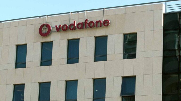 Προβλήματα στο δίκτυο της Vodafone – «Έπεσαν» ίντερνετ και τηλέφωνα