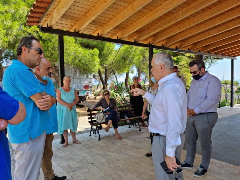 Επίσκεψη και στις πυρόπληκτες περιοχές Μαραθώνα για το Ειδικό Χωροταξικό Σχέδιο