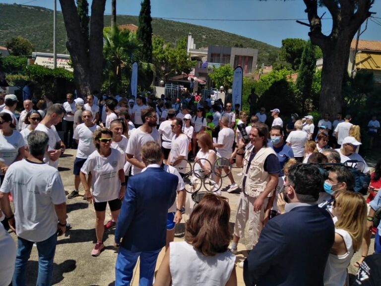 Με επιτυχία πραγματοποιήθηκε η 1η Λαμπαδηδρομία «Ιάσων 23» από την Αθλητική Ομοσπονδία Νεφροπαθών και Μεταμοσχευμένων και το Μουσείο Μαραθωνίου Δρόμου
