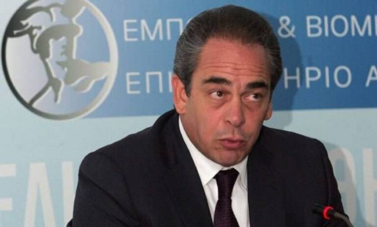 Το ”αντίο” του Ευάγγελου Μπουρνού στον Πρόεδρο του ΕΒΕΑ Κ.Μίχαλο
