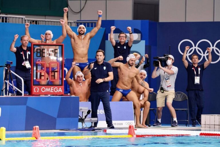 Ελλάδα – Μαυροβούνιο 10-4: H Εθνική Πόλο πάει φουλ για μετάλλιο στους Ολυμπιακούς