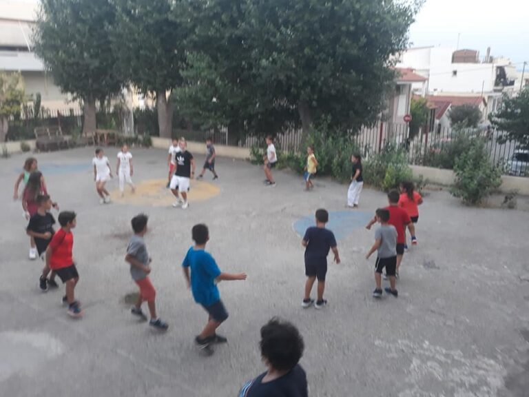 Χορευτές και χορωδοί του Λυκείου Ελληνίδων Ραφήνας βρέθηκαν όλοι μαζί(φωτο)