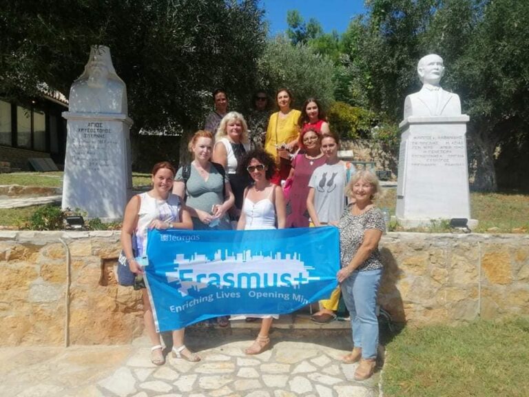 Ξενάγηση στο ”σπίτι της Τρίγλιας” για εκπαιδευτικούς από την Ευρώπη με το Erasmus(φωτο)