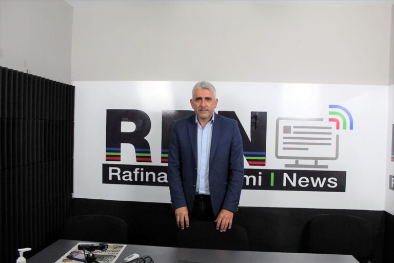 Ο Ιωάννης Δαβερώνης εύχεται καλή επιτυχία για τις εκλογές της Ένωσης Εμπόρων Ραφήνας