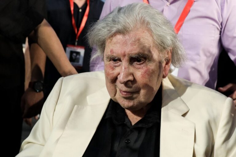 Πέθανε ο Μίκης Θεοδωράκης σε ηλικία 96 ετών