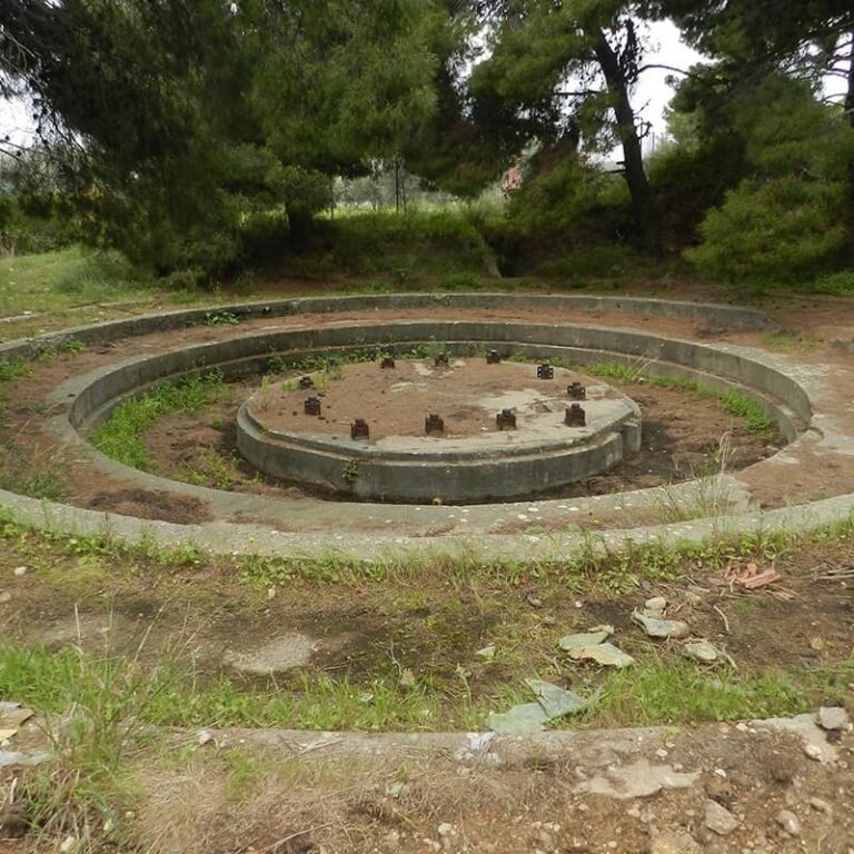 Η πεζοπορική ομάδα Αρτέμιδας το Σάββατο στο Οχυρό Ραφήνας