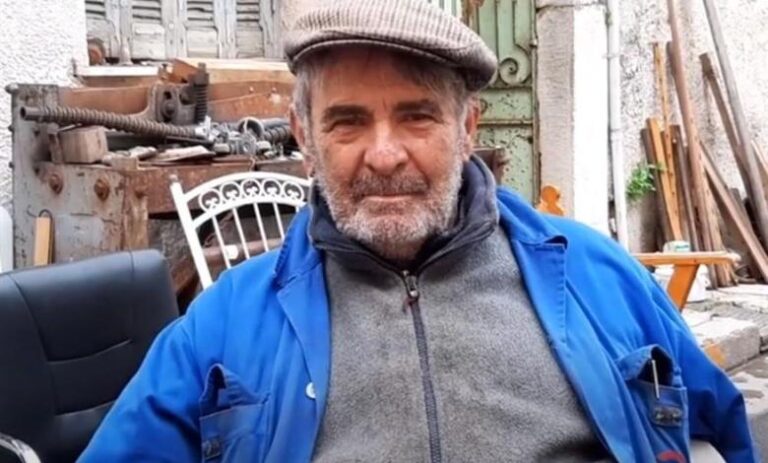 Πρωτοχρονιά στο δρόμο με τον φιλόσοφο ρακοσυλλέκτη: Σώθηκα επειδή διάβαζα τα βιβλία που έβρισκα στα σκουπίδια