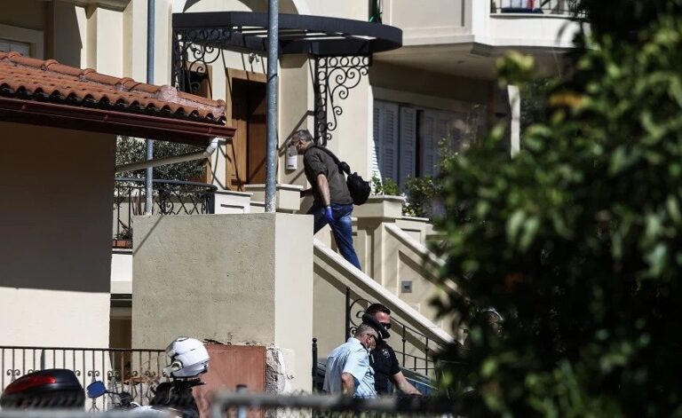 Γλυκά Νερά: Ποιος είναι ο νέος ένοικος στη βίλα που δολοφονήθηκε η Καρολάιν – Δεν γνώριζε για το έγκλημα