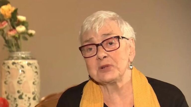 Ξένια Καλογεροπούλου: “Πέρασα πολύ μεγάλη μοναξιά όταν έχασα το φως μου”