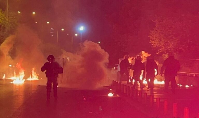 Πεδίο μάχης η Θεσσαλονίκη μετά τη συναυλία του Λεξ (βίντεο)