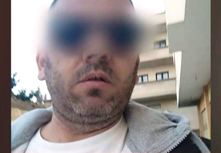 Παλαιό Φάληρο: “Έπινε, έκανε χρήση ναρκωτικών και με χτυπούσε” – Η μητέρα του βιαστή με το τατουάζ