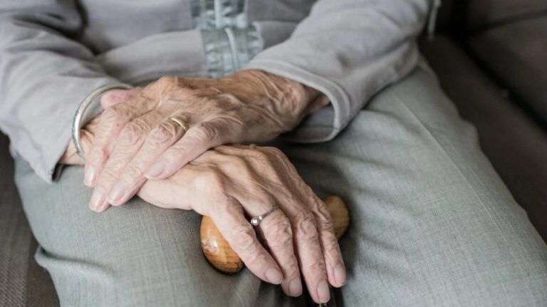 Πέθανε στην Πάτρα μία από τις γηραιότερες γυναίκες στον κόσμο