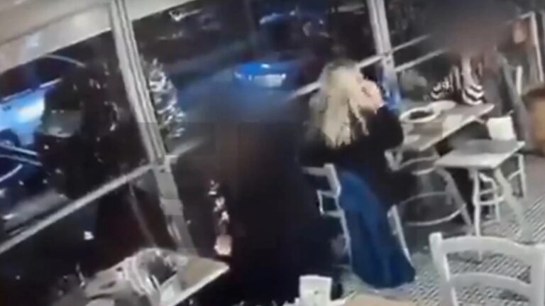 Γλυφάδα:  Έκανε τον πελάτη και άρπαξε πορτοφόλι σε εστιατόριο