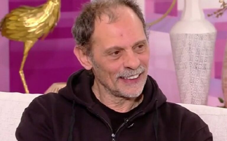 Τζώνυ Θεοδωρίδης: «Ήμουν άστεγος για 2 μήνες, έτρωγα τα μπισκότα από τις καφετέριες»