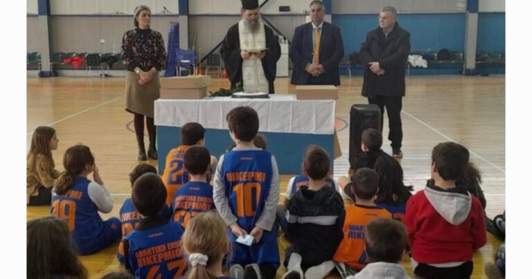 Και οι ακαδημίες της Αθλητικής Ένωσης Πικερμίου έκοψαν την βασιλόπιτα(φωτογραφίες)