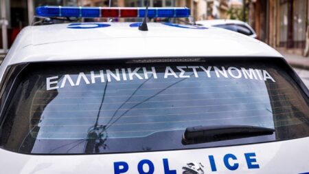 Κανένα ίχνος του 34χρονου που σκότωσε τη μητέρα του – Τον ψάχνουν με σκυλιά Γέρακας:-Απαγωγή-23χρονου-Ρομά-–-Παρίσταναν-τους-αστυνομικούς-–-Ζητούν-λύτρα-100.000-ευρώ