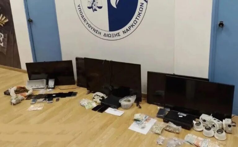 Έφοδος της Δίωξης Ναρκωτικών στην Αγία Βαρβάρα