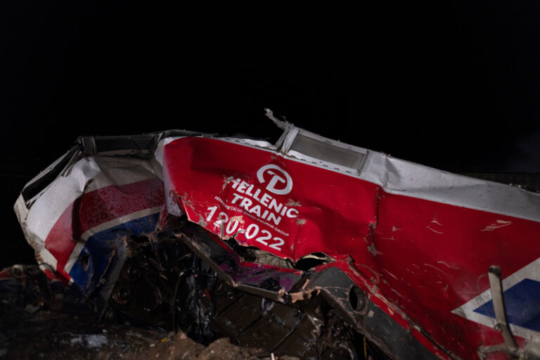 Τέμπη: 36 οι νεκροί – 66 τραυματίες από την σύγκρουση των τρένων – Νέα ενημέρωση από την Πυροσβεστική