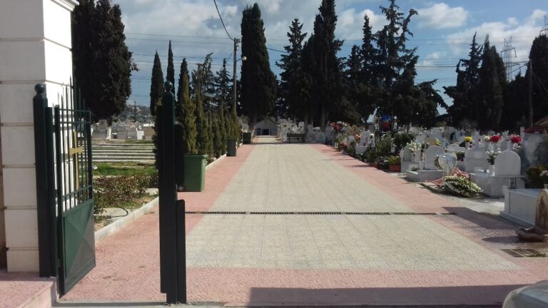 Παλλήνη: Ανακοίνωση για τους τάφους στο Δημοτικό Κοιμητήριο