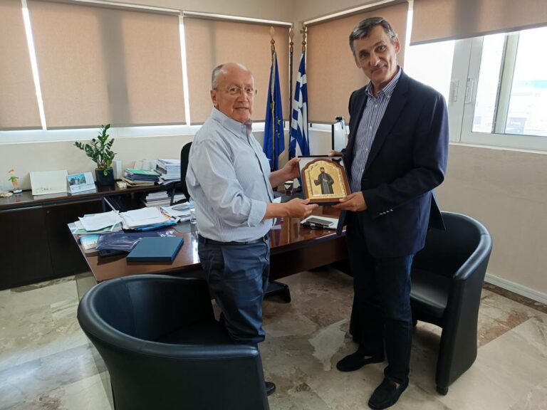 Συνάντηση του Δημάρχου Μαραθώνος Στέργιου Τσίρκα με τον Γραμματέα της Αποκεντρωμένης Διοίκησης Αττικής Γρηγόρη Ζαφειρόπουλο