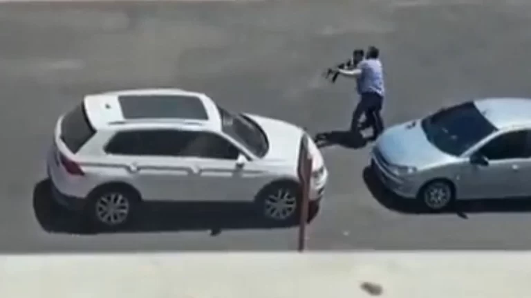 Σκότωσε στη μέση του δρόμου την πρώην σύζυγο και τον πεθερό του – Σκληρές εικόνες