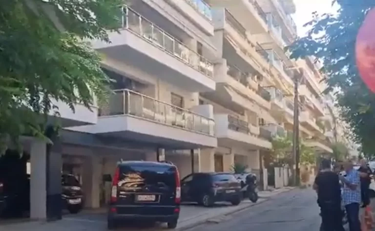 Καλαμαριά: Πήγε τα παιδιά στο σχολείο, γύρισε και σκότωσε την εν διαστάσει σύζυγό του