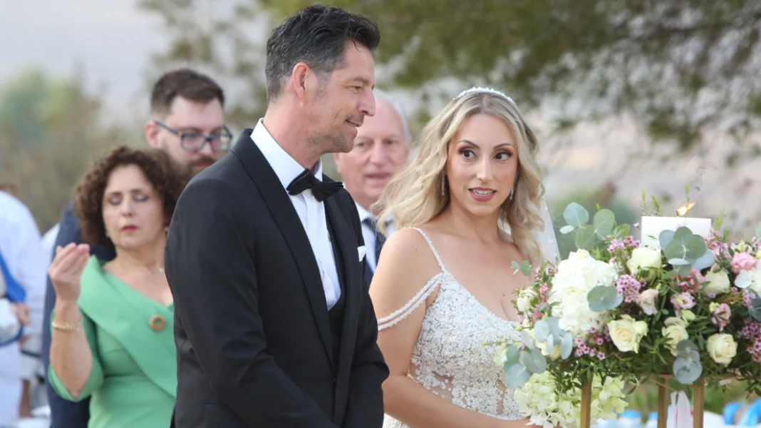 Απόστολος Ρουβάς – Φανή Γιαβρίδου: Παντρεύτηκαν και βάφτισαν τον γιο τους στον Μαραθώνα