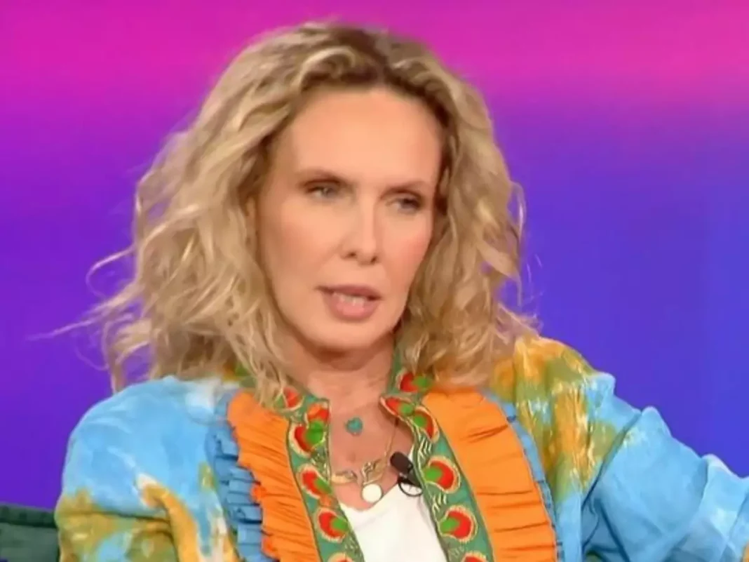 Εβελίνα Παπούλια: «Δεν μιμήθηκα ποτέ την Ελένη Μενεγάκη, εκείνη το χαιρόταν όμως» – rpn