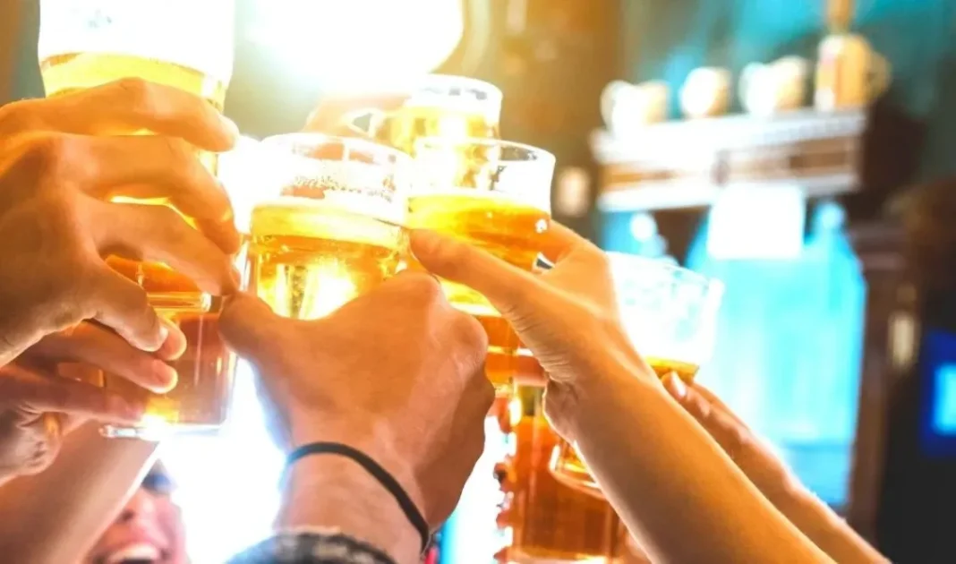 Κλαμπ Βουλιαγμένης: Ξέσπασμα πατέρα ανηλίκου για «σερβίρισμα νοθευμένου αλκοόλ» – rpn