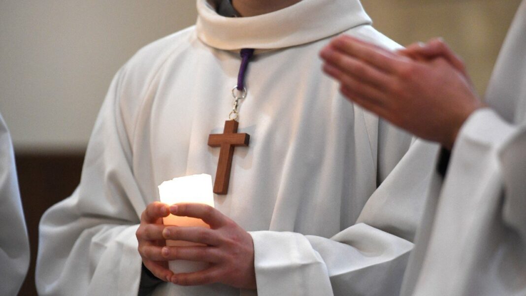 Ιερείς της Καθολικής Εκκλησίας έκαναν “επενδύσεις” σε νυχτερινά κέντρα στην Πελοπόννησο – rpn