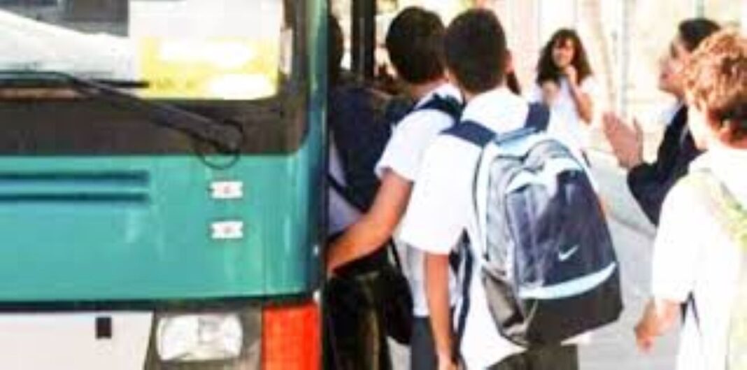 Καλάβρυτα: Ανετράπη λεωφορείο με μαθητές – rpn