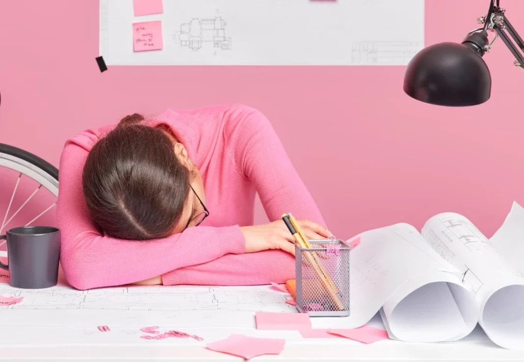 Έρευνα: Λιγότερες πιθανότητες επαγγελματικής ανέλιξης για τα αναβλητικά άτομα – rpn