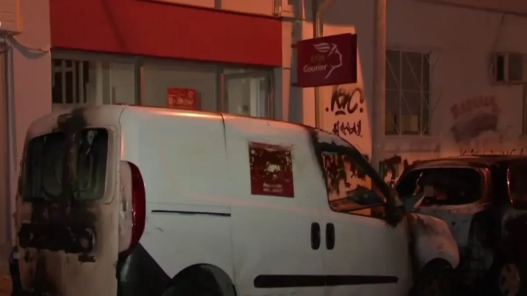 Εμπρησμός σε βανάκια των ΕΛΤΑ τα ξημερώματα – rpn