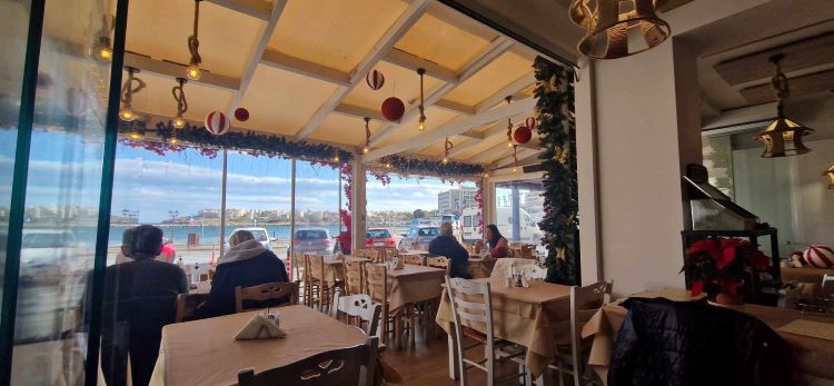 Λιμάνι Ραφήνας: Μεγάλη Παρασκευή με νηστίσιμα θαλασσινά πιάτα στην Ψαροταβέρνα “Γιώργος & Ιωακείμ”!