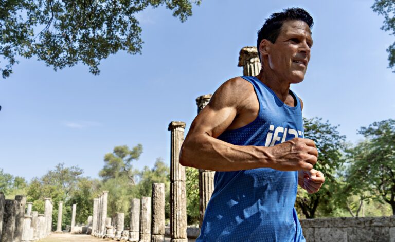 Κωνσταντίνος Καρνάζης (Dean Karnazes) μια αναγνωρισμένη μορφή στον κόσμο των υπερμαραθωνίων – RPN