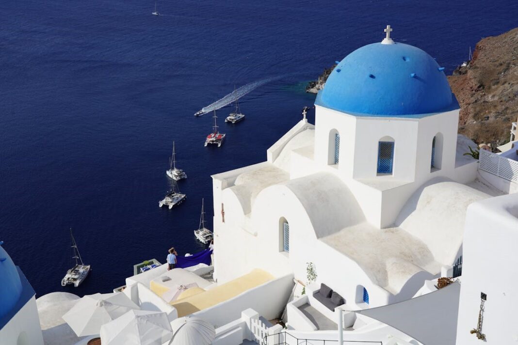 Ιδιωτικές κρουαζιέρες στη Σαντορίνη με οικογένεια ή φίλους