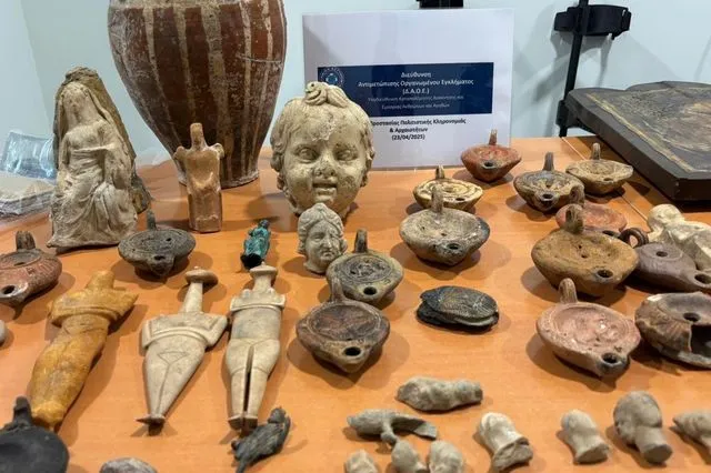 Διευθυντής δημόσιας υπηρεσίας στο κύκλωμα των αρχαιοκαπήλων – RPN