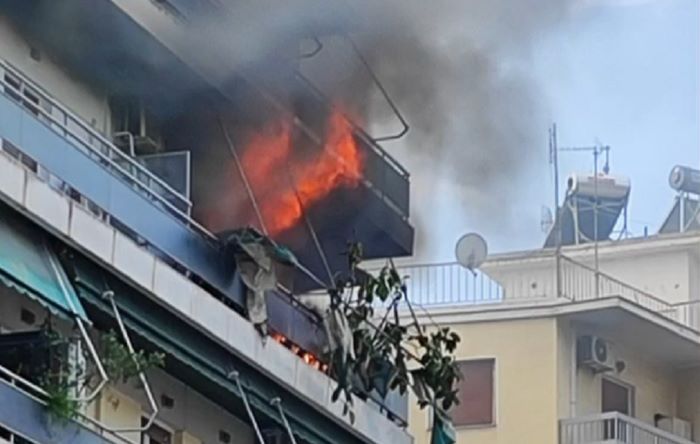 Φωτιά σε διαμέρισμα στη Λ. Μεσογείων – Απεγκλωβίστηκε ηλικιωμένη – rpn