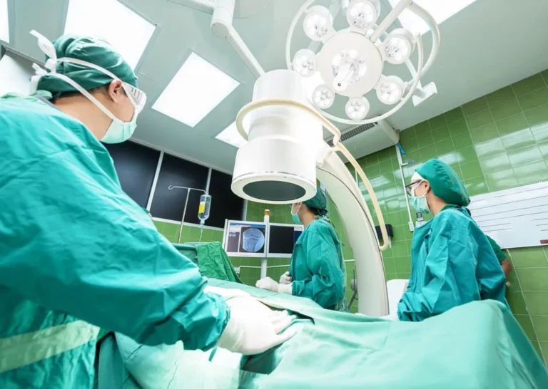 Καρκινοπαθής πήρε φωτιά σε χειρουργείο – Διατάχθηκε κατεπείγουσα ΕΔΕ από τον Άδωνι Γεωργιάδη