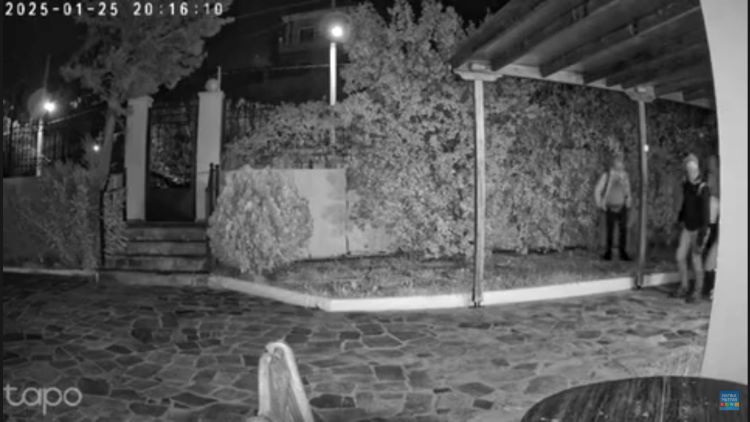 Διάρρηξη στον Νέο Βουτζά από ομάδα 7 ατόμων με ξύλα στα χέρια