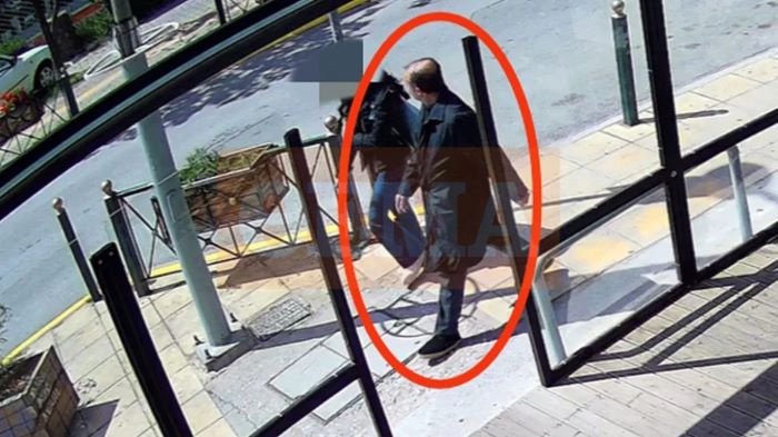 Μαρούσι: Συναγερμός για τον «δράκο» με την καμπαρντίνα – Παρενοχλεί ανήλικα κορίτσια μέρα μεσημέρι – rpn