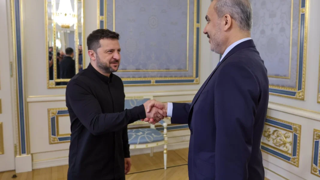 Ο Φιντάν καλεί Τραμπ, Πούτιν και Ζελένσκι σε κοινή συνάντηση στην Κωνσταντινούπολη – RPN