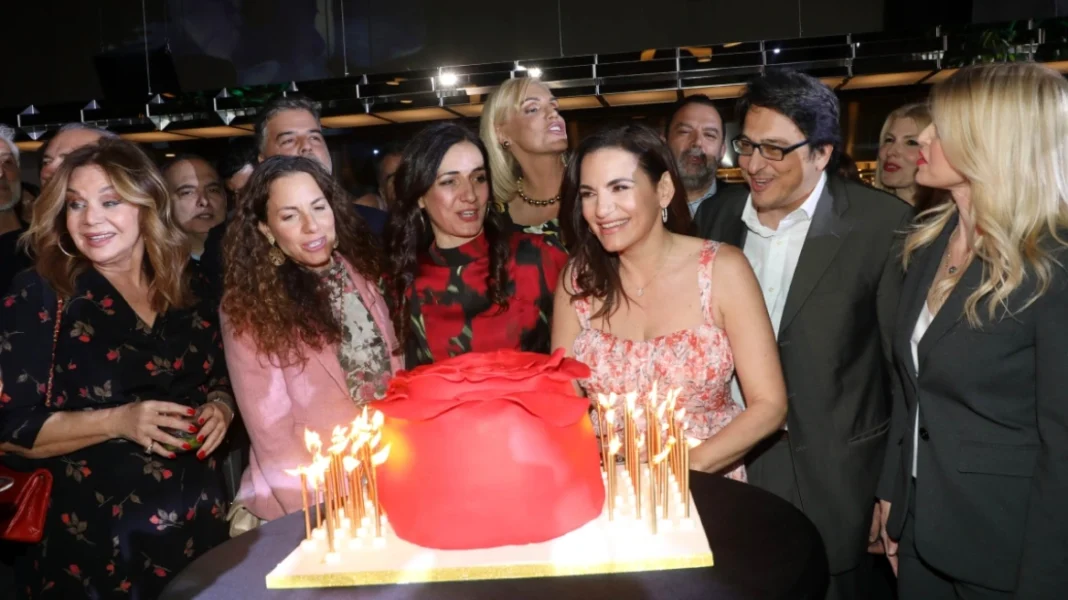 Πάρτι-έκπληξη στην Όλγα Κεφαλογιάννη για τα γενέθλιά της – RPN