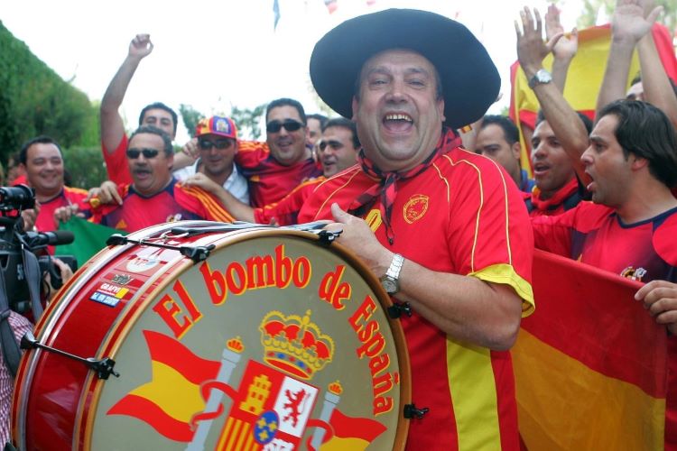 Πέθανε ο Μανόλο «με το τύμπανο» – Θλίψη για τον θρυλικό οπαδό της Ισπανίας – rpn