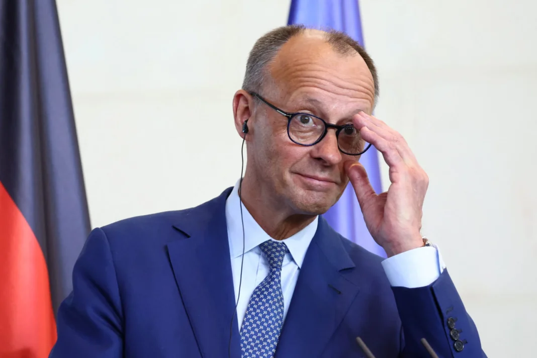 Μητσοτάκης – Μερτς: Τα εύσημα για την «εξαήμερη εργασία» – RPN