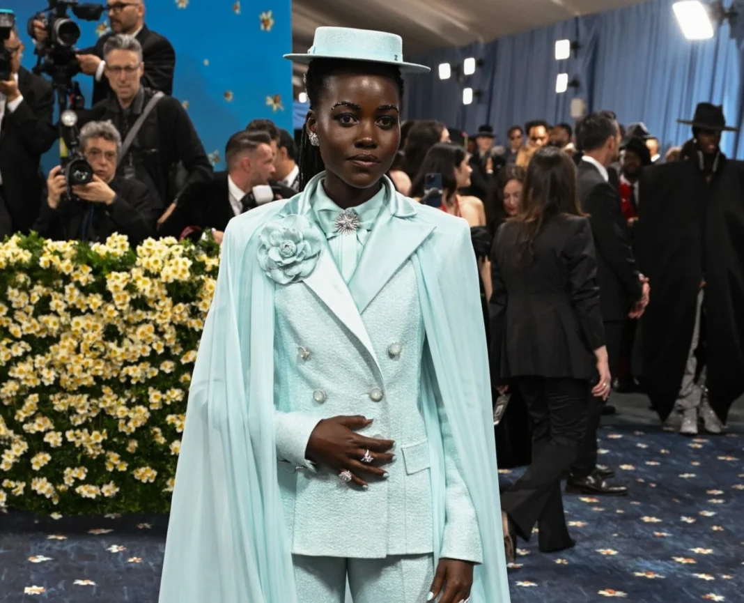 Η εκπληκτική εμφάνιση της Lupita Nyong’o με Chanel – RPN