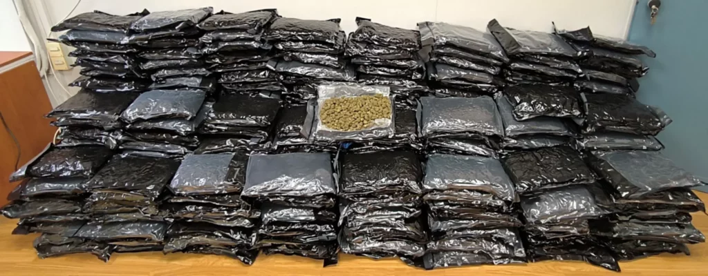 Σπάτα: Κατάσχεση-μαμούθ στο «Ελ. Βενιζέλος»-Εντοπίστηκαν 185 κιλά κάνναβης σε παλέτες με «πατάκια» – rpn